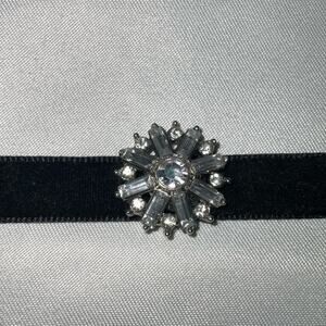 WHITE SILVER ROUND BAGUETTE CIRCLE RHINESTONES BLACK VELVET CHOKER NECKLACE 14”